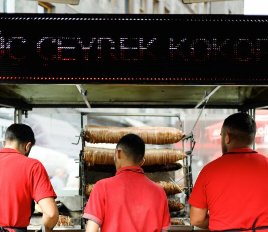 Susurluk Kokoreç Neden Bu Kadar Lezzetli Ve Efsanevi?